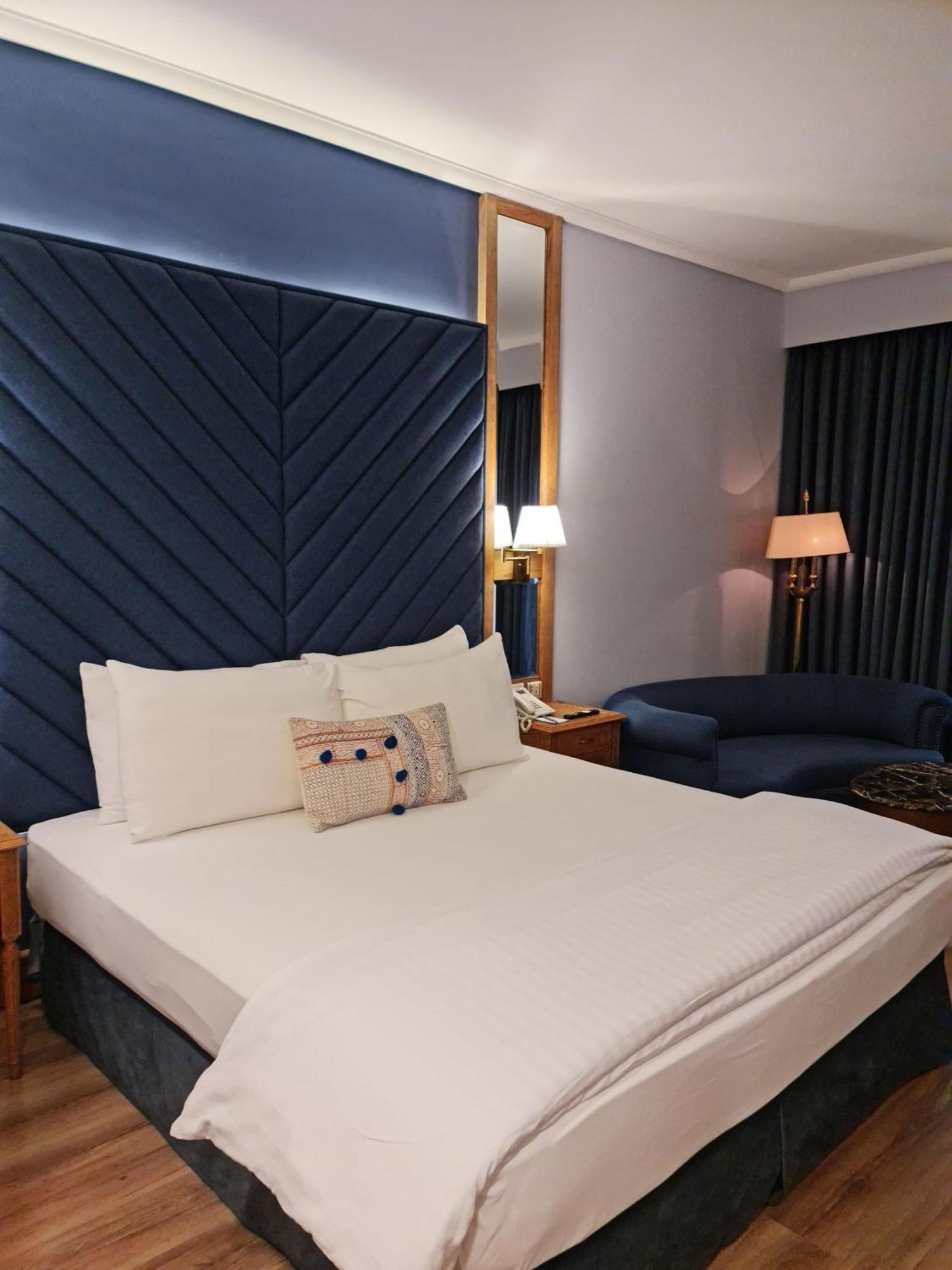 Hotel Crown Plaza Islamabad Zewnętrze zdjęcie