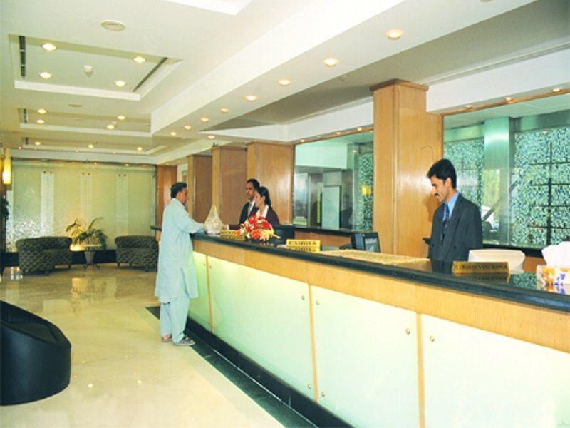 Hotel Crown Plaza Islamabad Zewnętrze zdjęcie