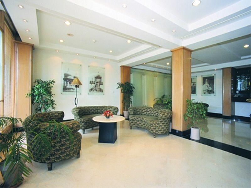 Hotel Crown Plaza Islamabad Zewnętrze zdjęcie