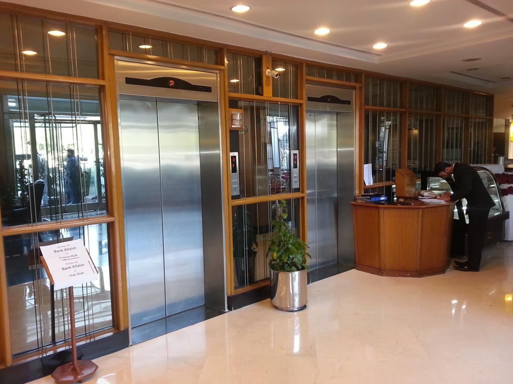 Hotel Crown Plaza Islamabad Zewnętrze zdjęcie