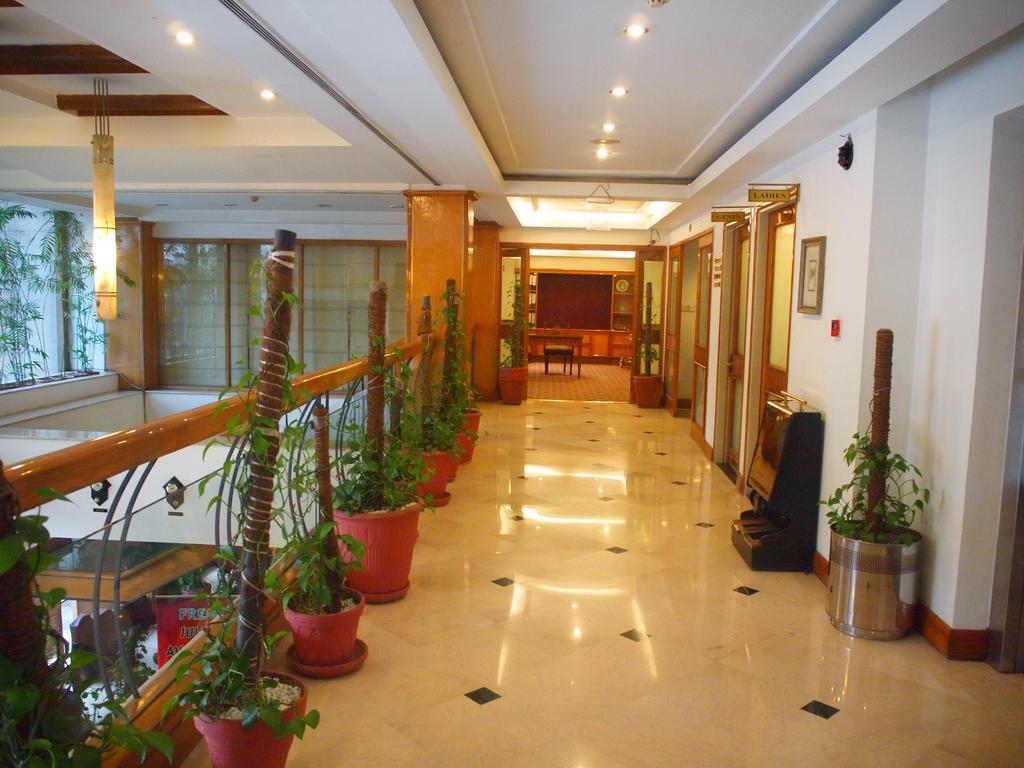 Hotel Crown Plaza Islamabad Zewnętrze zdjęcie